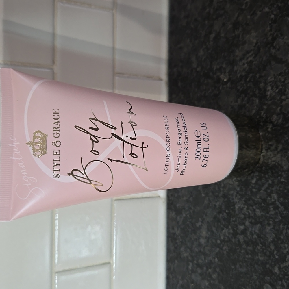 Style & Grace 6.7 fl. oz Body Lotion - New